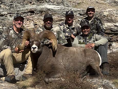Nevada Bighorn Sheep Hunts with Nevada High Desert Outfitters